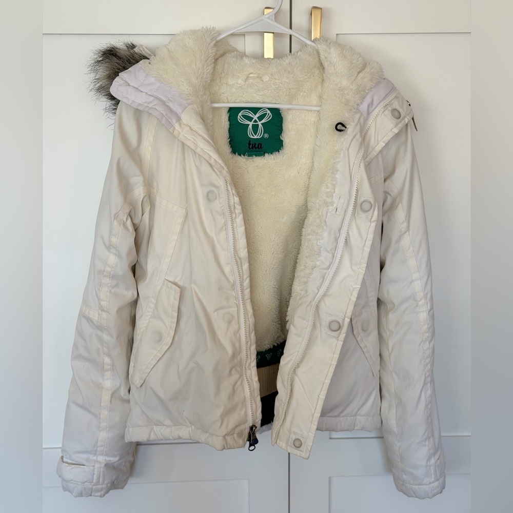 TNA Aritzia Off-White Summit Parka Ski Jacket with Faux Fur